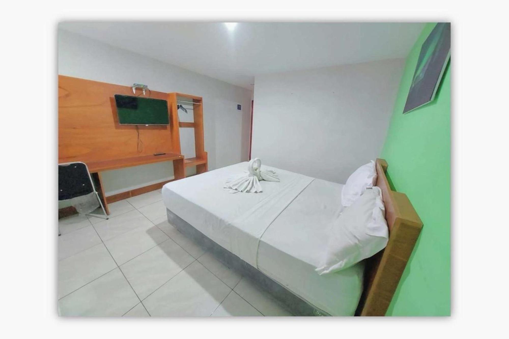 Hotel The Aurora By Makati Lembang Exterior foto